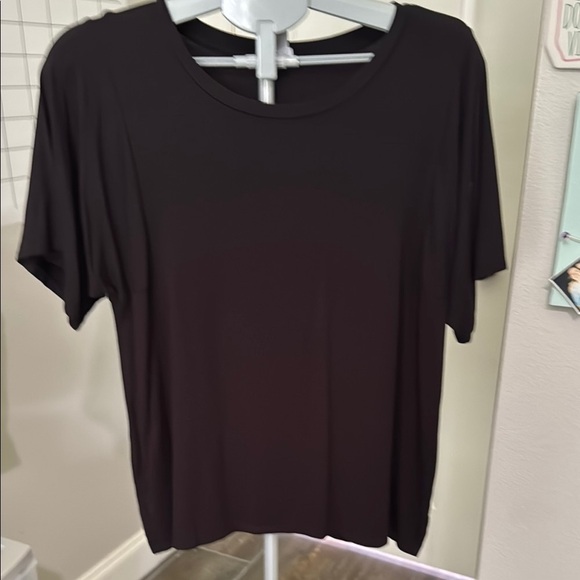 Chico's Classic Black Short Sleeve Slinky Tee - Picture 1 of 10